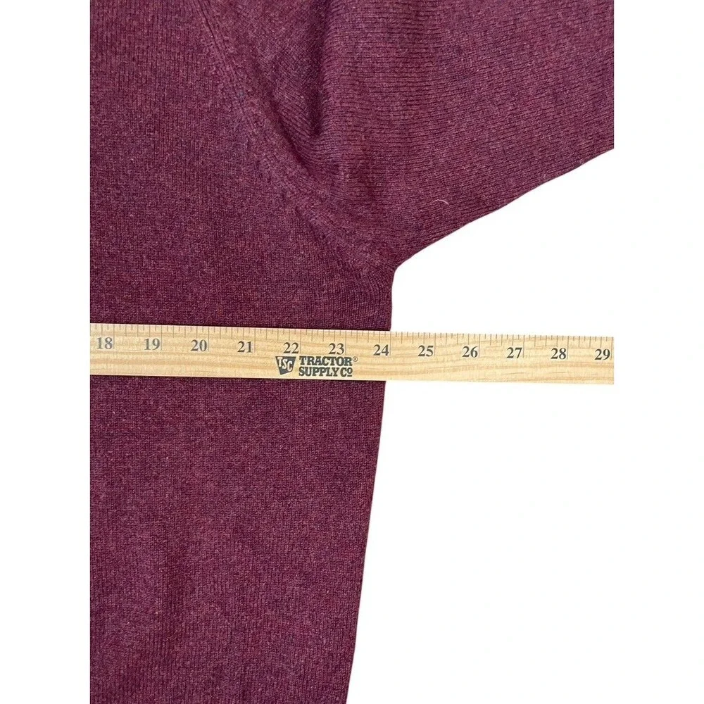 LL Bean Sweater Mens Large Burgandy 100% Lambs Wool V Neck Pullover Outdoor‎